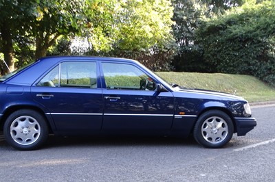 Lot 124 - 1994 Mercedes-Benz E320 Sportline