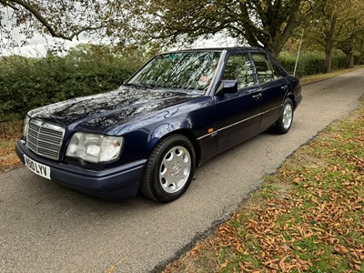 Lot 124 - 1994 Mercedes-Benz E320 Sportline