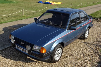 Lot 27 - 1982 Ford Escort XR3