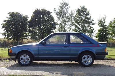 Lot 27 - 1982 Ford Escort XR3