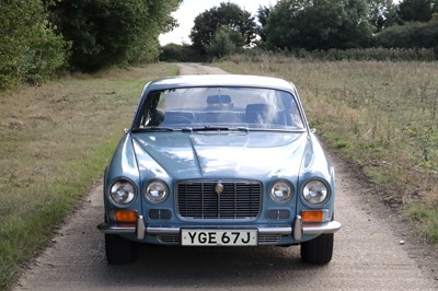 Lot 146 - 1971 Jaguar XJ6 4.2 Litre