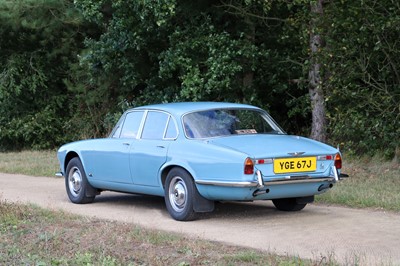 Lot 146 - 1971 Jaguar XJ6 4.2 Litre