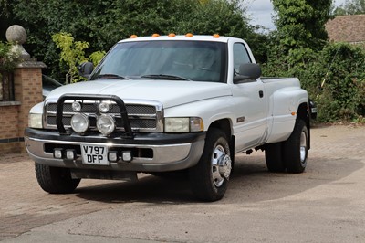 Lot 154 - 2000 Dodge Ram 3500 Dually Pickup