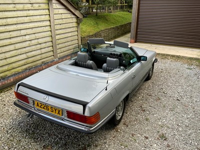 Lot 1983 Mercedes-Benz 500 SL