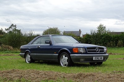 Lot 1987 Mercedes-Benz 560 SEC