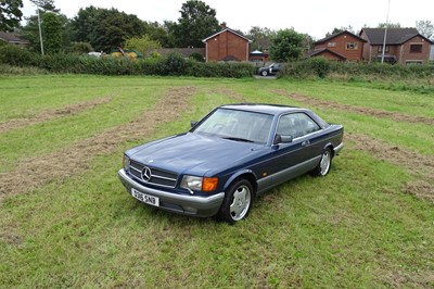 Lot 1987 Mercedes-Benz 560 SEC