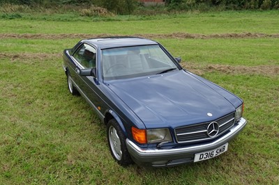 Lot 1987 Mercedes-Benz 560 SEC