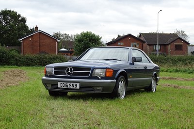 Lot 1987 Mercedes-Benz 560 SEC