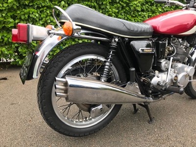 Lot 219 - 1977 Triumph T160V