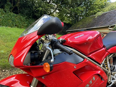 Lot 1999 Ducati 996