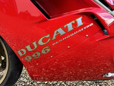 Lot 1999 Ducati 996