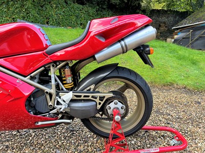 Lot 1999 Ducati 996