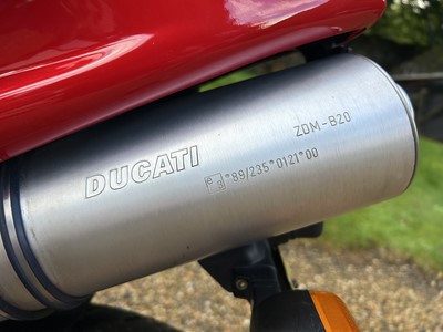 Lot 1999 Ducati 996