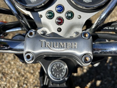 Lot 2005 Triumph T100 Bonneville