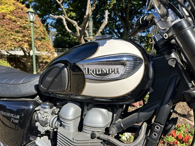 Lot 2005 Triumph T100 Bonneville