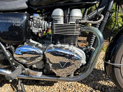 Lot 2005 Triumph T100 Bonneville