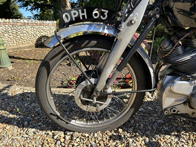 Lot 1950 Vincent Comet