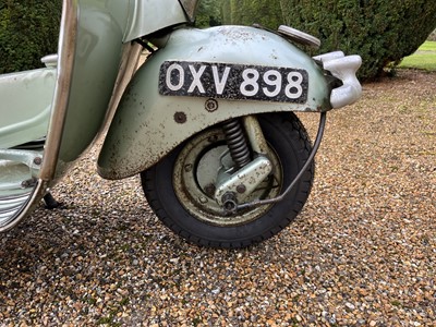 Lot 1954 Vespa Douglas Model G