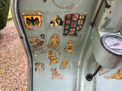 Lot 1954 Vespa Douglas Model G