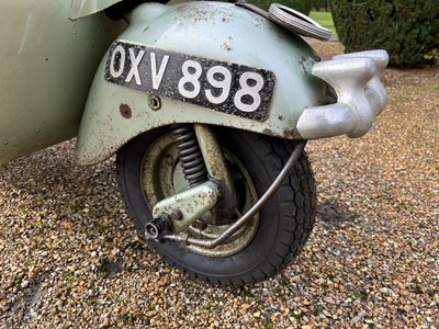 Lot 1954 Vespa Douglas Model G