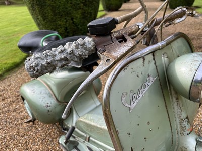 Lot 1954 Vespa Douglas Model G