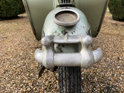 Lot 1954 Vespa Douglas Model G