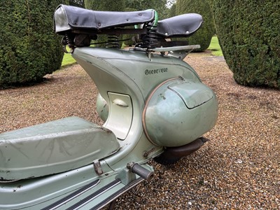 Lot 1954 Vespa Douglas Model G