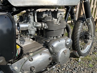 Lot c1973 TriumphTrident Project