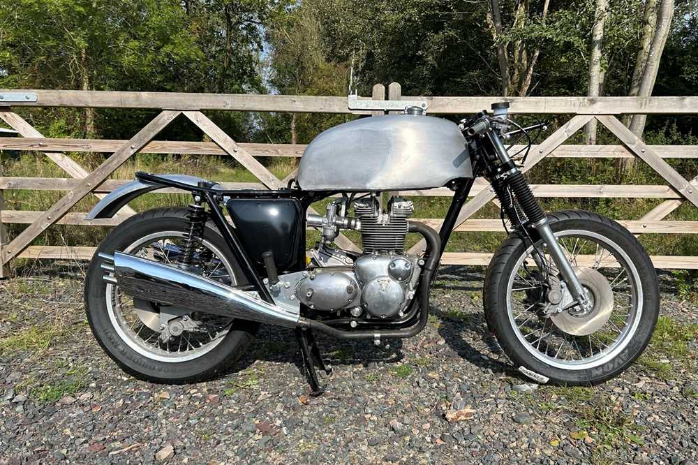 Lot 304 - c.1973 Triumph Trident Project