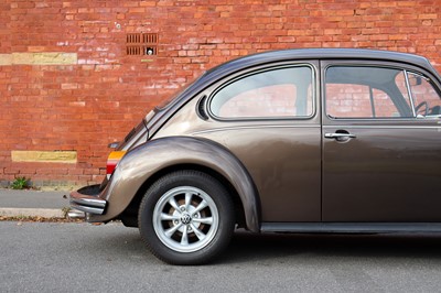 Lot 1975 Volkswagen Beetle 1303