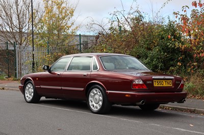 Lot 6 - 1999 Daimler Super V8