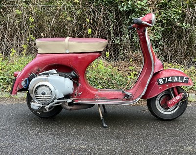 Lot 120 - 1960 Vespa Douglas 152L2