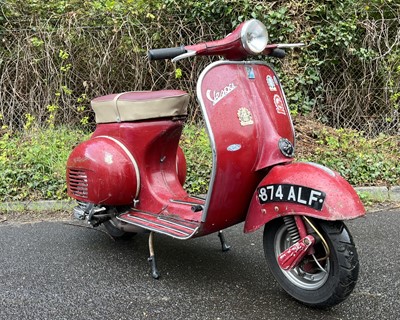 Lot 120 - 1960 Vespa Douglas 152L2