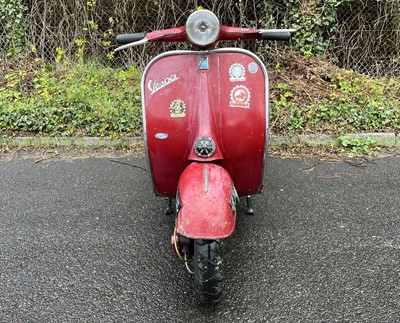 Lot 120 - 1960 Vespa Douglas 152L2