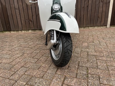 Lot 1966 Vespa SS180 Super Sport (221)