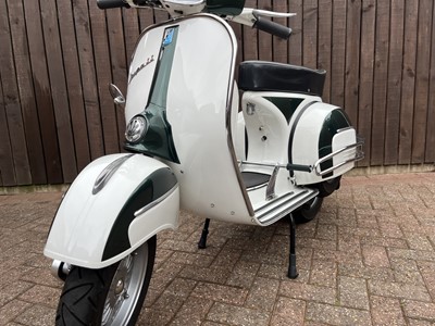 Lot 1966 Vespa SS180 Super Sport (221)