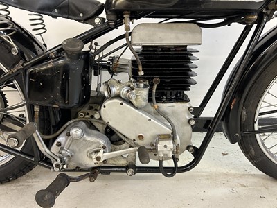 Lot 214 - 1948 EMC Split Single