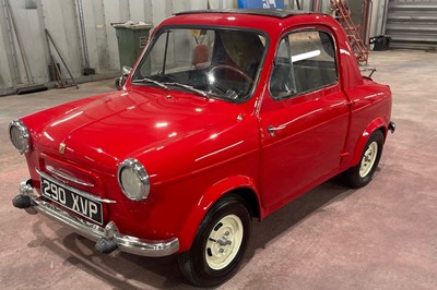 Lot 1959 Vespa Micro Car