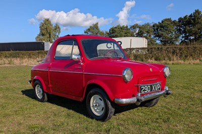 Lot 136 - 1959 Vespa 400 Micro Car