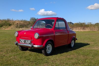 Lot 136 - 1959 Vespa 400 Micro Car