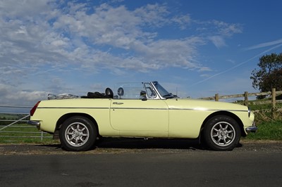 Lot 56 - 1976 MG B Roadster