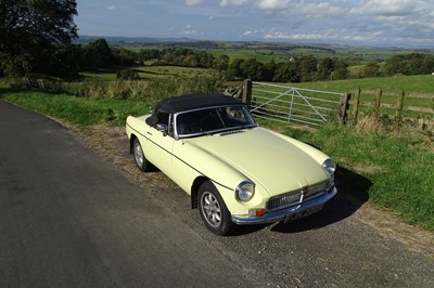 Lot 56 - 1976 MG B Roadster