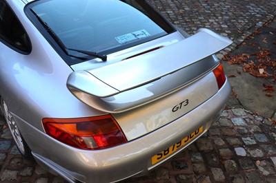 Lot 72 - 1998 Porsche 911 Carrera