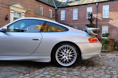 Lot 72 - 1998 Porsche 911 Carrera