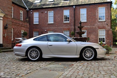 Lot 72 - 1998 Porsche 911 Carrera