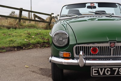 Lot 1977 MG B Roadster