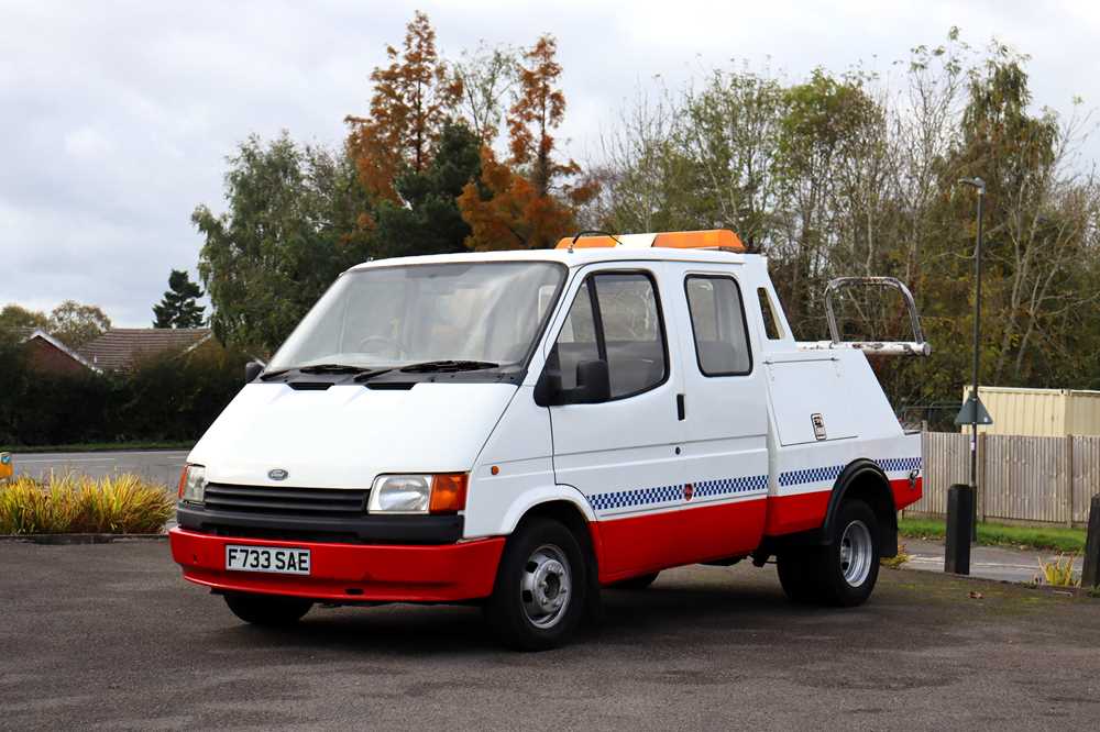 Lot 120 - 1989 Ford Transit Mk3 Recovery Truck