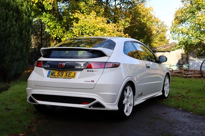 Lot 2009 Honda Civic Type R Championship White Edition