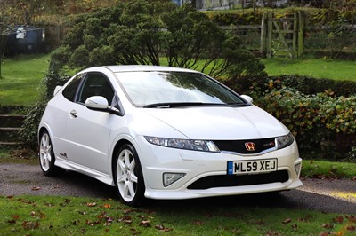 Lot 2009 Honda Civic Type R Championship White Edition