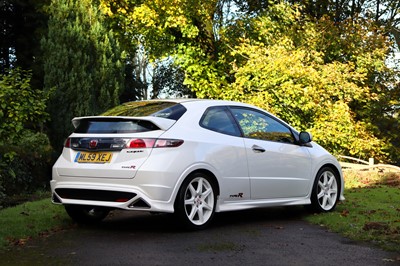 Lot 2009 Honda Civic Type R Championship White Edition